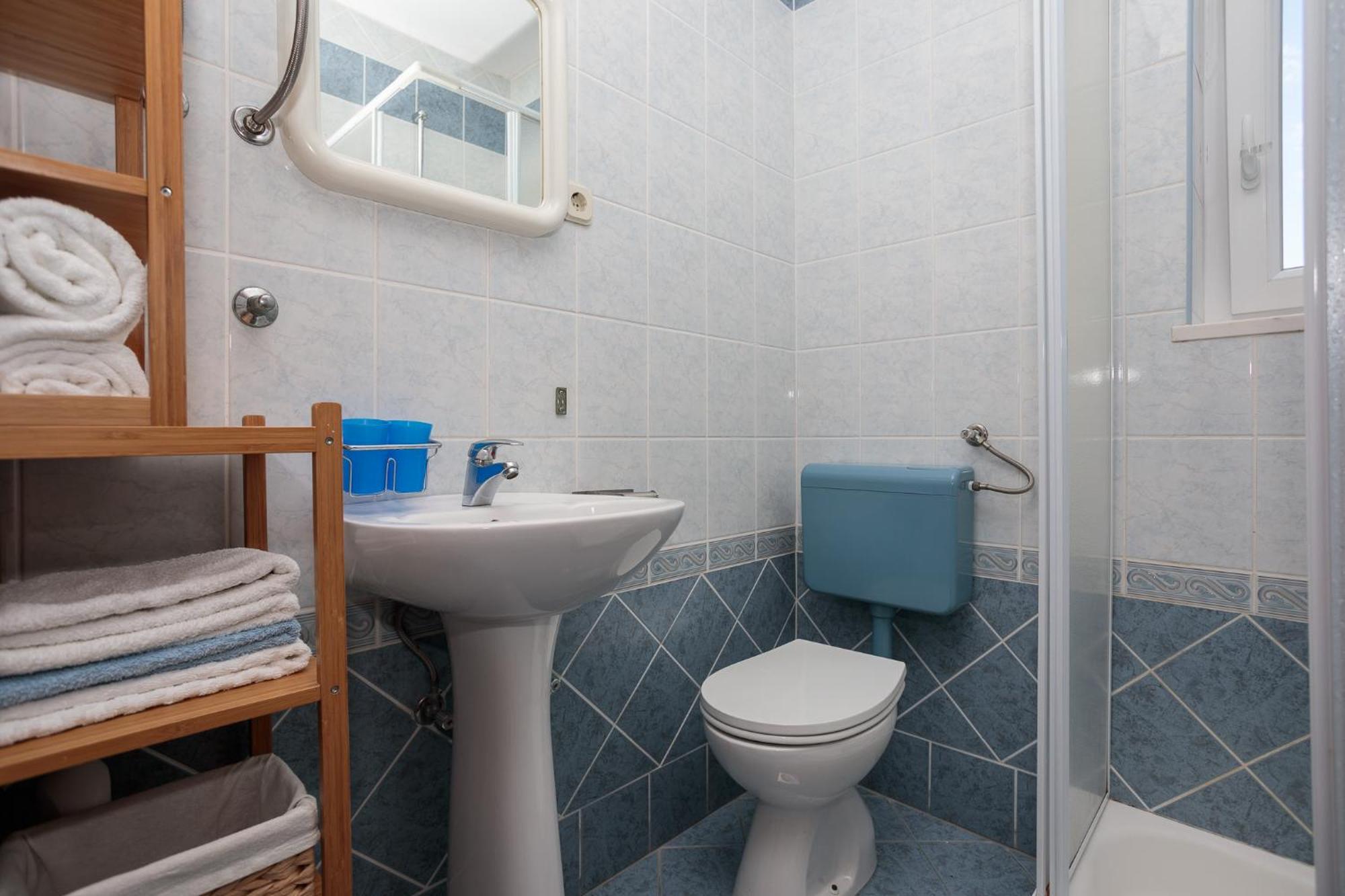 Apartments Delfin クルク 部屋 写真