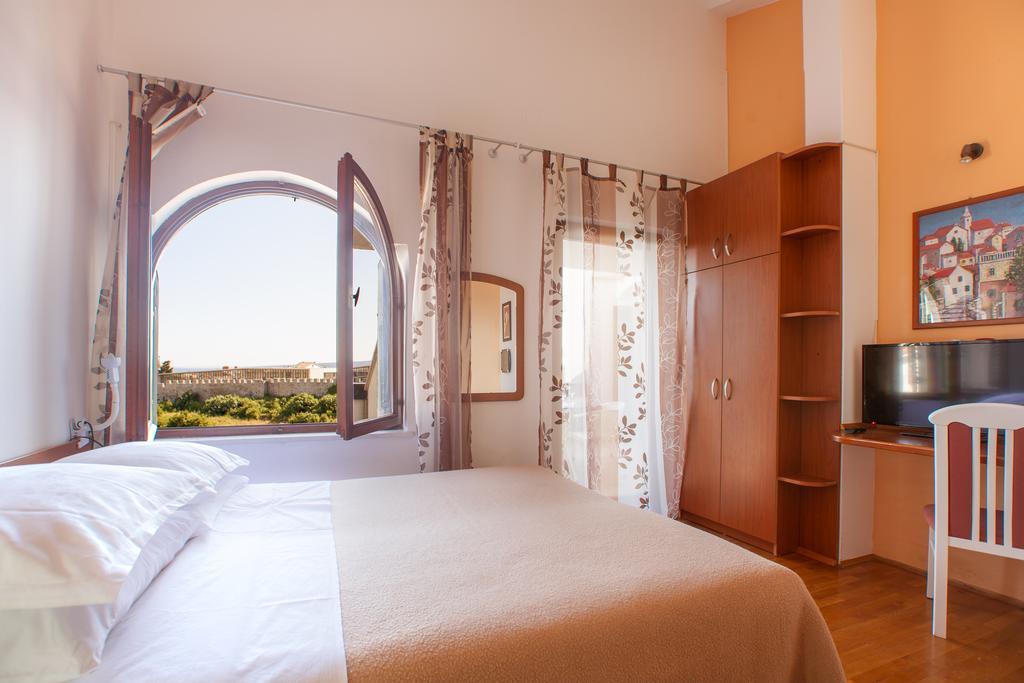 Apartments Delfin クルク エクステリア 写真